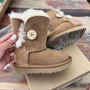 Toddler Uggs. New in box!